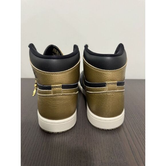 Nike Air Jordan 1 High OG Black 10 Metallic Gold DZ5485-071 Men’s Shoes NEW - Picture 9 of 9